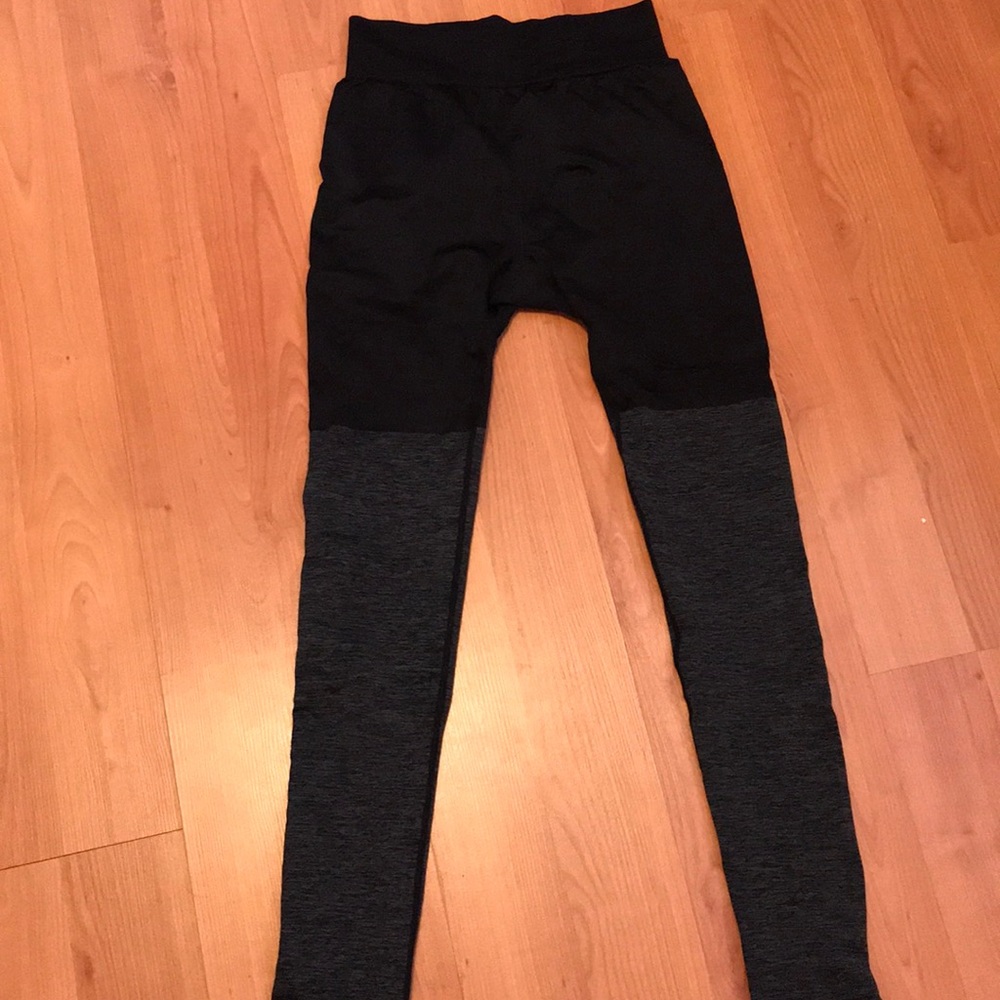 Gymshark two tone leggings (black & grey)